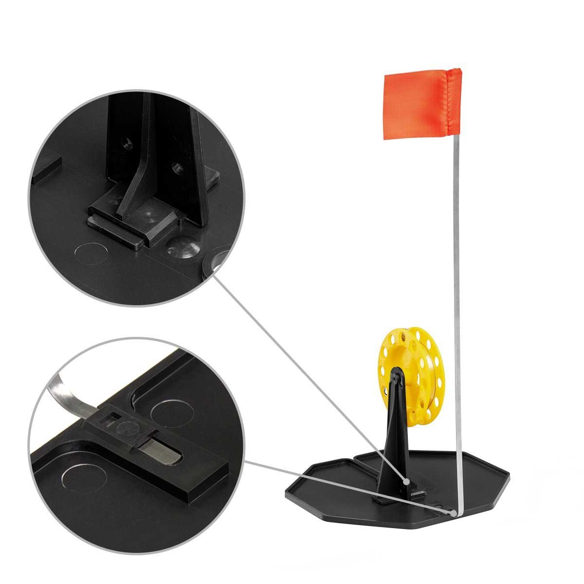 The flag shaft is reliably fixed at the base of Equipped Tip-up Pop-Up Integrated Hole-Cover Easy to Clip 50 ft