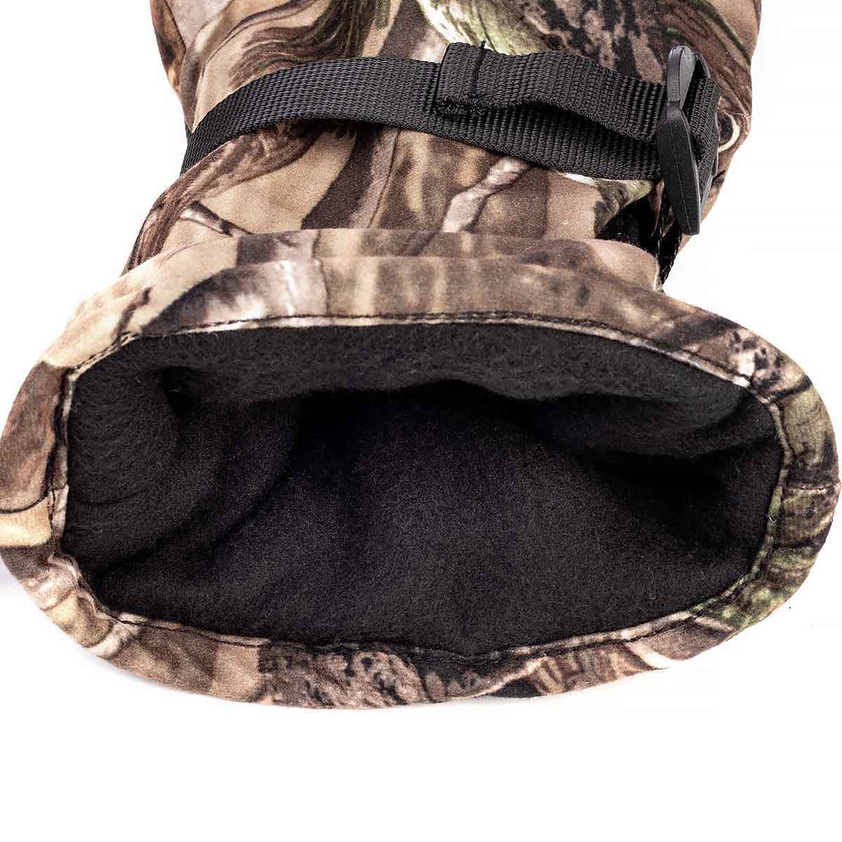Hunting Waterproof Gloves for Men are insulated with hollow fiber